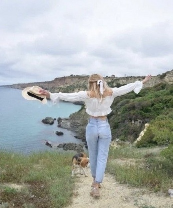 Сексуальная бестия с огненными волосами и роскошными формами приглашает в гости состоятельного мужчину. Гарантирую незабываемые моменты интима и страсти! 523, 32 года