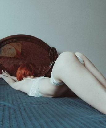 Креативная, нежная и опытная, я знаю, как сделать наше время вместе по-настоящему незабываемым. С мной ты можешь расслабиться и довериться моим нежным рукам. Я предлагаю широкий спектр услуг и гарантирую полное удовлетворение. Используя эмоджи, я могу порадовать тебя своими фото, которые подтвердят мою красоту и сексапильность. Мои клиенты всегда остаются довольными, и я с удовольствием предоставлю тебе отзывы о своей работе. Не упусти возможность провести время со мной в Москве и испытать настоящее наслаждение. Жду твоего звонка, мой дорогой! 1068, 20 лет